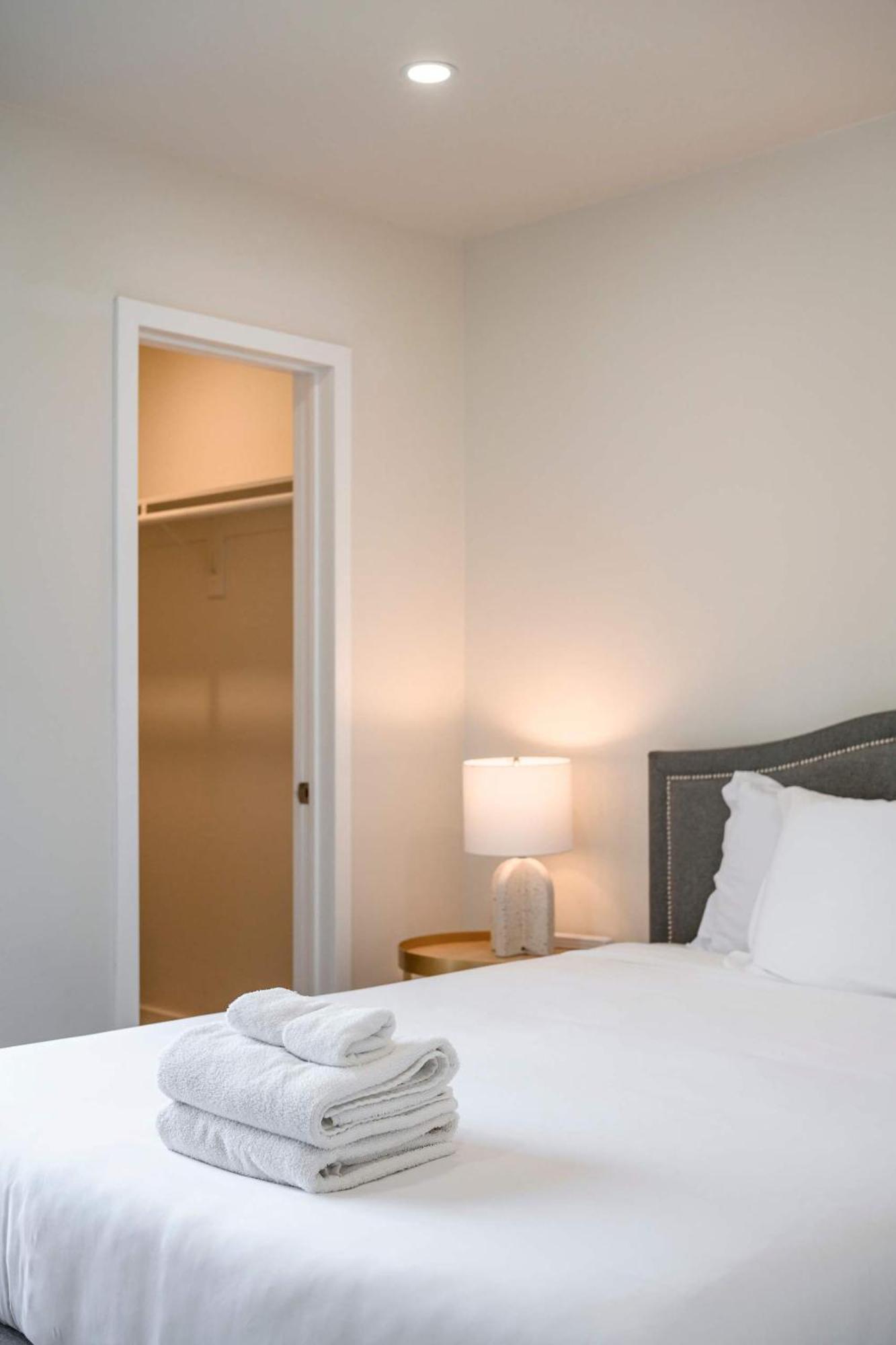 2b2b Newly Remodeled * Pasadena