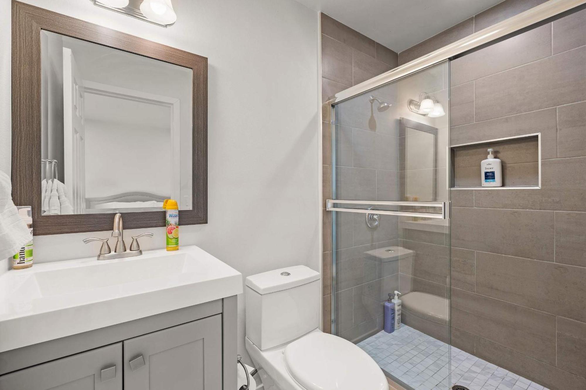 2b2b Newly Remodeled